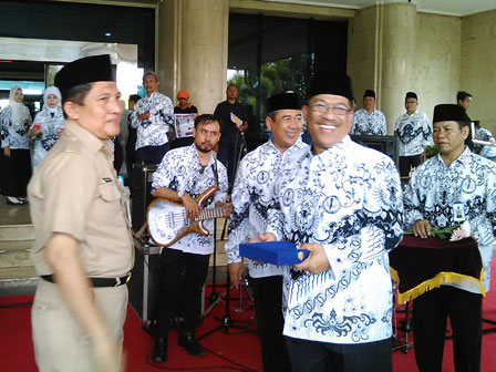 Pencarian PGRI Tolikara - Persatuan Guru Republik Indonesia Cabang Tolikara